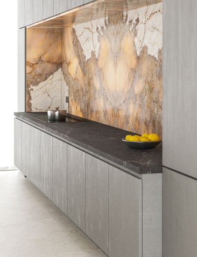 Golden Ambra Bookmatched